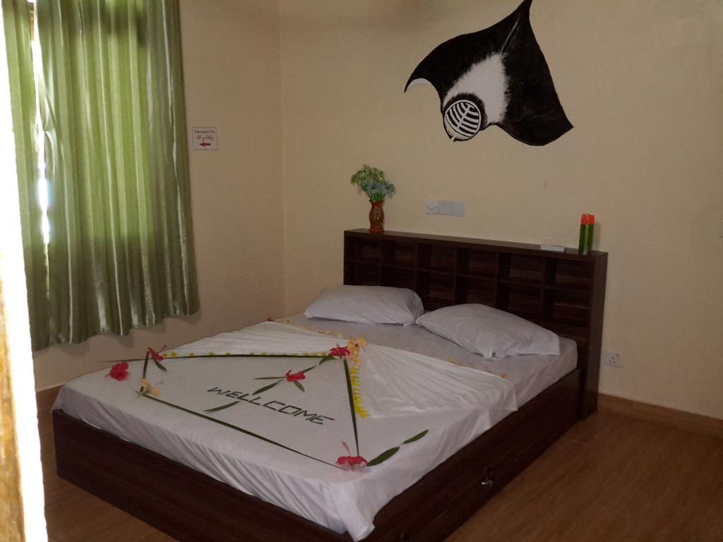 Manta View Guest House Keyodhoo  Exterior photo